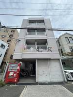 ホワイトハイツ大正の外観