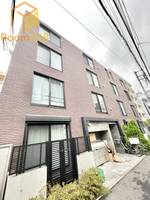 東京都新宿区西新宿8丁目(マンション)の賃貸物件202の外観