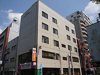 ルート中央ビルの外観