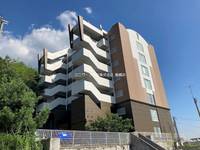 リアライズ高槻の外観