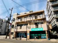 アトモビル302の外観