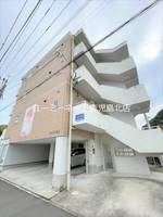 AXIS薬師の外観