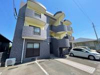 鹿児島県姶良市西餅田の賃貸マンションの外観