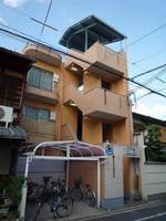 「第11長栄シャトー泉」101の外観