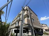 グロリアス山本の外観