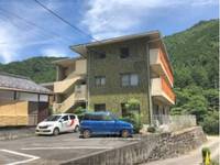 八瀬ロイヤルハイツ3-5の外観