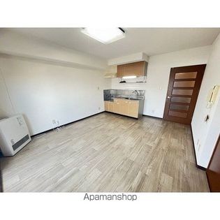 ロイヤルシャトー静の画像