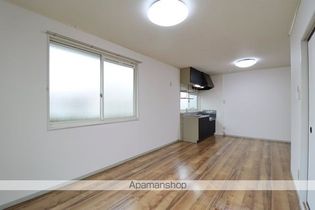 シャトル新福 A棟の画像