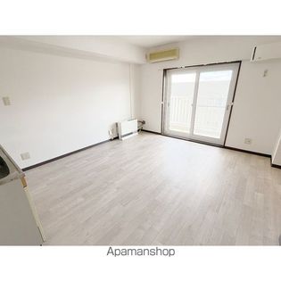 ロイヤルシャトー静の画像