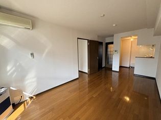 ラ・コンテ栄通の画像