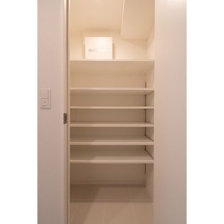 コンフォリア東新宿の画像