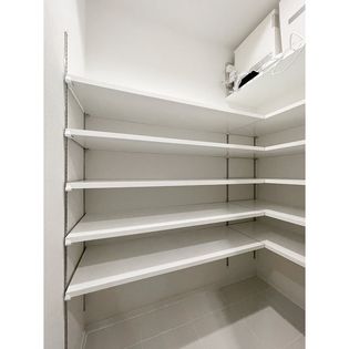 コンフォリア東新宿の画像