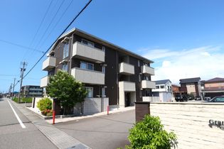 GRAND TROIS(グラン・トロワ)の画像