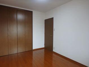 ロイヤルメゾン植田山の画像