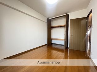 ロイヤルメゾン植田山の画像