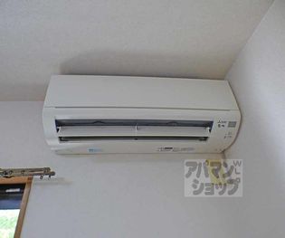 ジョヴィアルI・IIの画像