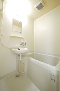 岡山県岡山市中区中島の賃貸アパートの画像