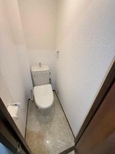 ネオコーポ花園町のシャワー付トイレ