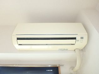 第六マンション一八のエアコン付きで夏も冬も快適♪(イメージ)