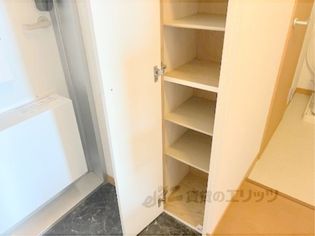 レオパレスエスポワールの下駄箱