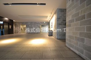 アーバネックス北浜のエントランスです