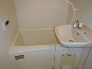 グリーンスクエアの他のお部屋の参考写真となります。