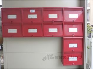 レオパレスMERCATODEGLIAPの集合ポスト