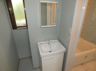 プラトー藤の独立洗面化粧台