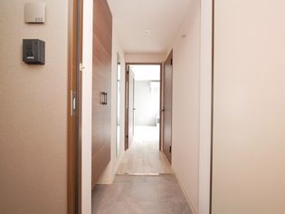 Forest Park南郷13の広々とした玄関です!