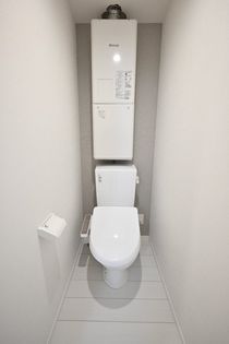 Residence 南千住のゆったりとした空間のトイレです