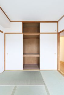 UR横尾の和室の押入