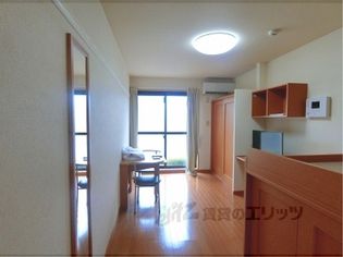 レオパレスエフの洋室