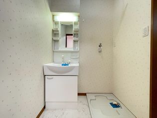 ながみねヒルズの使い勝手の良い洗面化粧台。