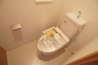 サウスヒルズのコンパクトで使いやすいトイレです