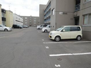 カムイ24Aの駐車場