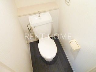 サン・コーポラス小阪のトイレです。