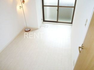 サン・コーポラス小阪の洋室です。