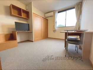 レオパレスゆとり天理のリビング