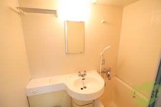 メインステージ武庫川の歯ブラシなどがおけます!