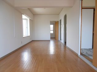 シャンボールメゾン曽根の画像