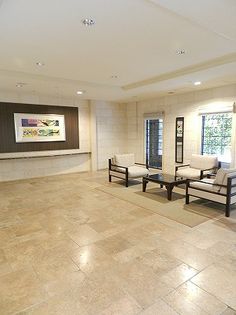 アーバネックス戸越銀座のロビー