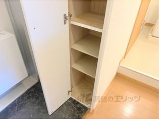 レオパレスエスポワールの下駄箱