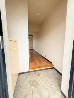 コアクレスト福生の玄関