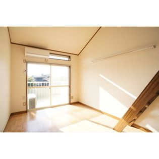 ツインヒルズ22の明るい日差しの空間