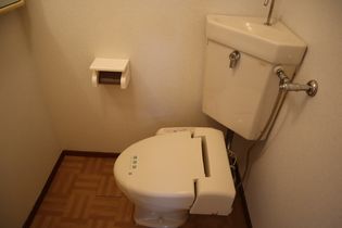 プレアール荒木のシンプルで使いやすいトイレです