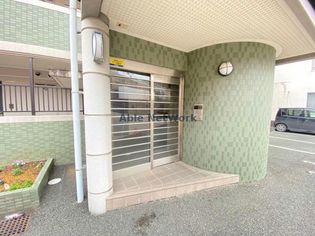グリーンヒル葉山一番館のエントランス部分