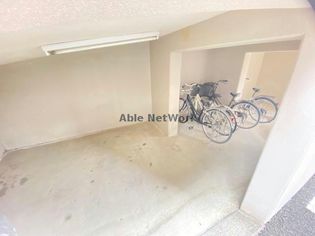 グリーンヒル葉山一番館の駐輪場