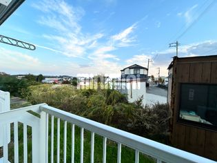 ロフト部分からみた洋室です