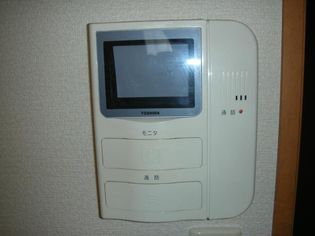 レオパレスHAYAのモニター付きインターホン