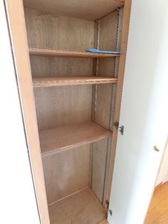 ハッカーアパートメントの玄関収納